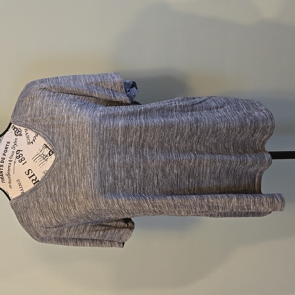 Grey V-neck Workout Tee - Picture 1 of 5